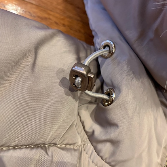 Luxurious Calvin Klein Down Coat Latte Gold Accents XS - Picture 13 of 13